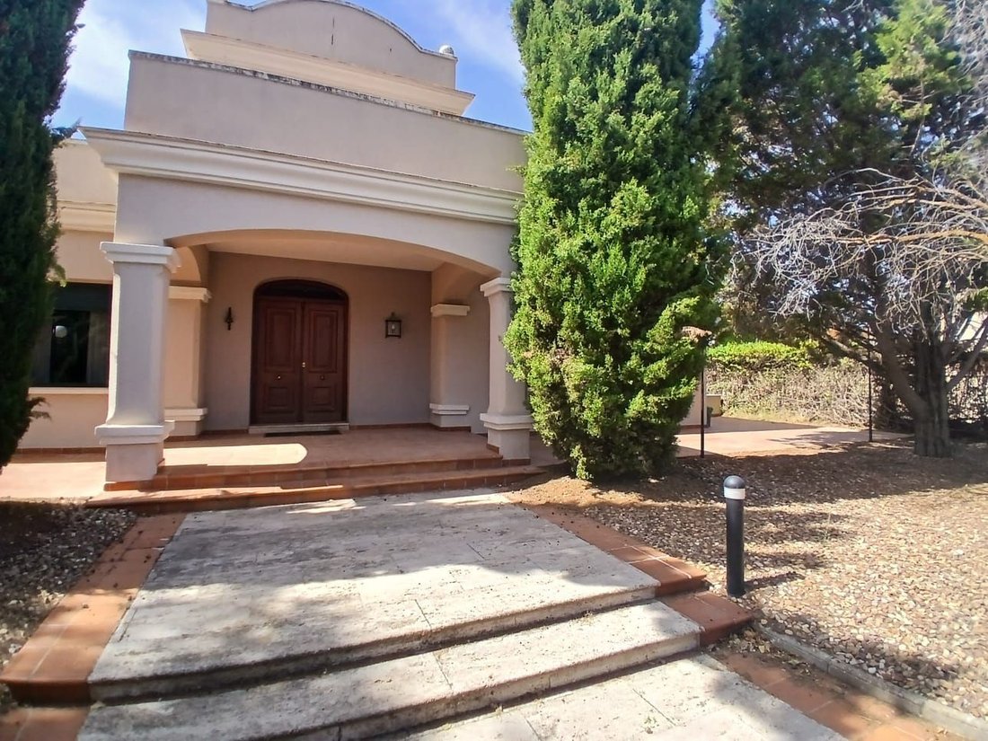 Chalet in Valdepenas, Castile-La Mancha, Spain 2 - 18806177
