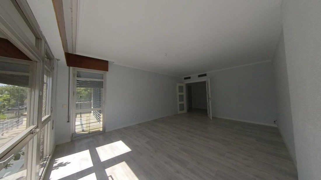 Apartment in Los Remedios, Seville, Spain 2 - 18806201