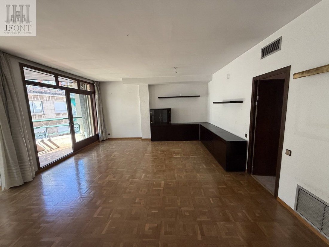 Apartment in Sarrià-Sant Gervasi, Barcelona, Spain 2 - 18806173