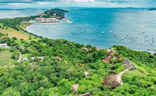Land in Playa Flamingo, Guanacaste Province, Costa Rica 1