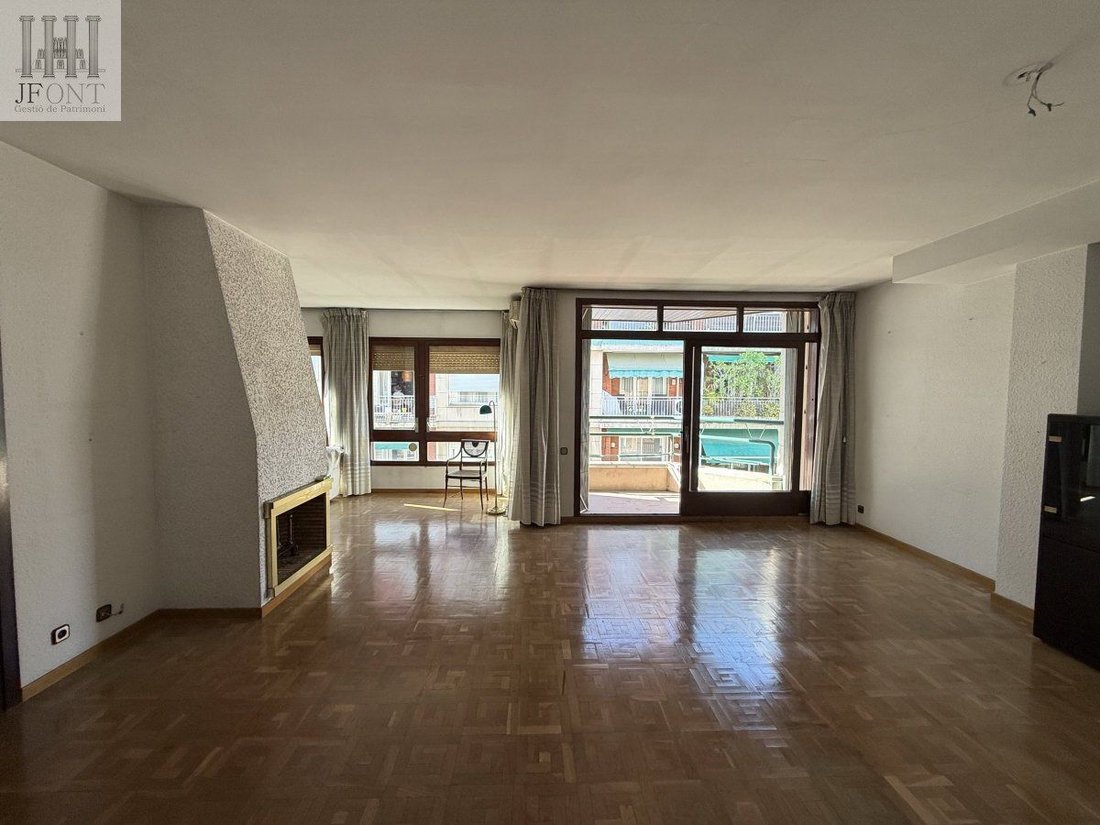 Apartment in Sarrià-Sant Gervasi, Barcelona, Spain 1 - 18806173