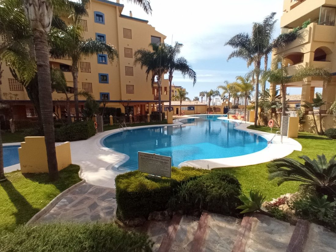 Apartamento en San Pedro Alcántara, Andalucía, España 1 - 18806184
