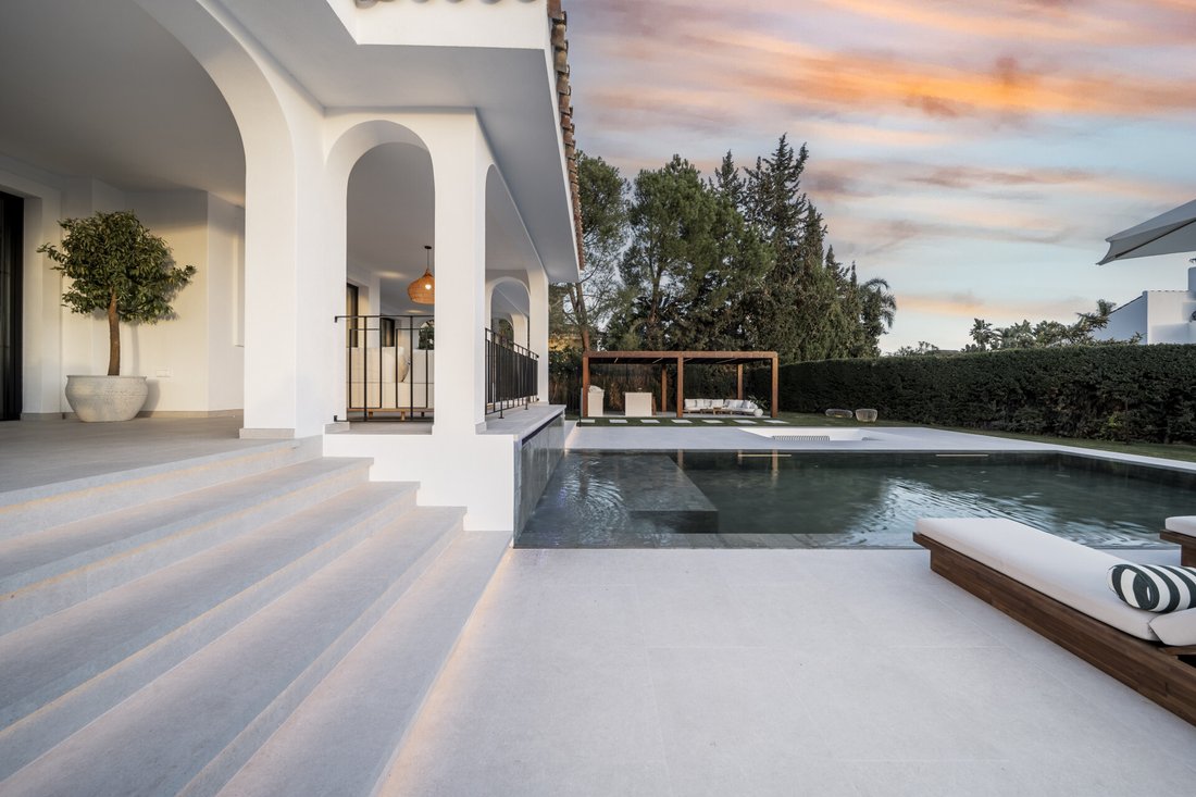 Villa en Playa Puerto Banús, Marbella, España 5 - 18806353