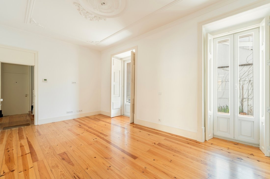 Apartment in Arroios, Lisbon, Portugal 5 - 18806311