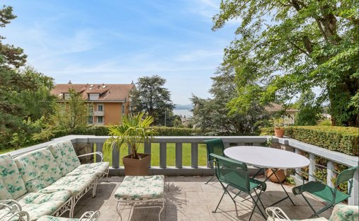 Apartamento en Pully, Valdia, Suiza 1