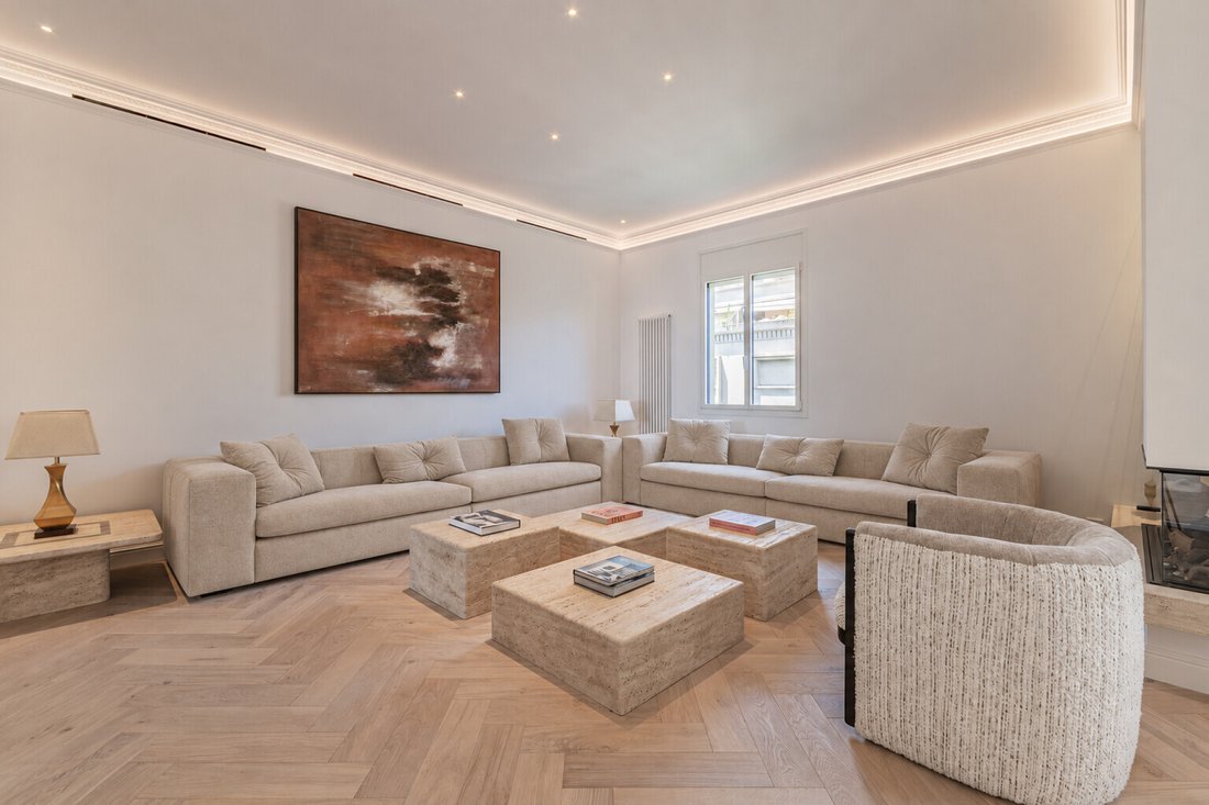 Apartment in Eixample, Barcelona, Spain 4 - 18473411
