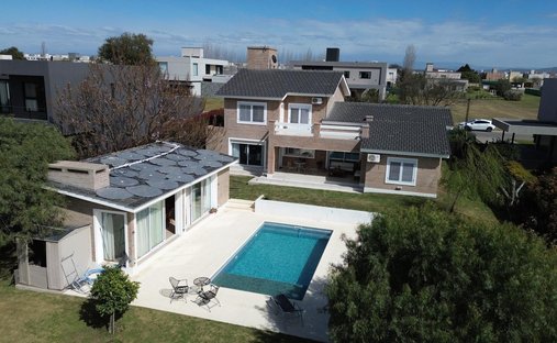 Haus in Córdoba, Córdoba, Argentinien 1