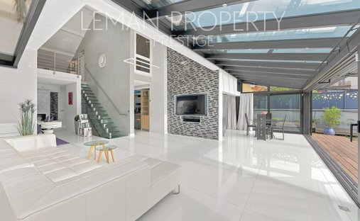 Estate in Cités, Thonon-les-Bains, France 1