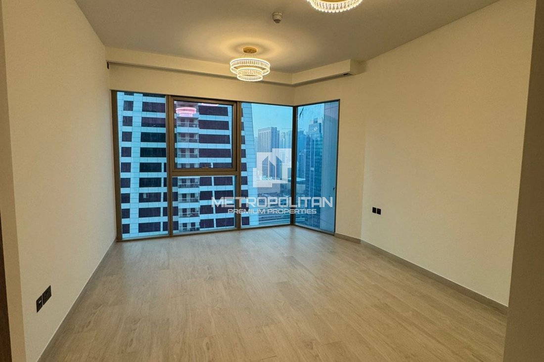 Apartment in JLT / Jumeirah Lakes Towers, Dubai, United Arab Emirates 2 - 18807291