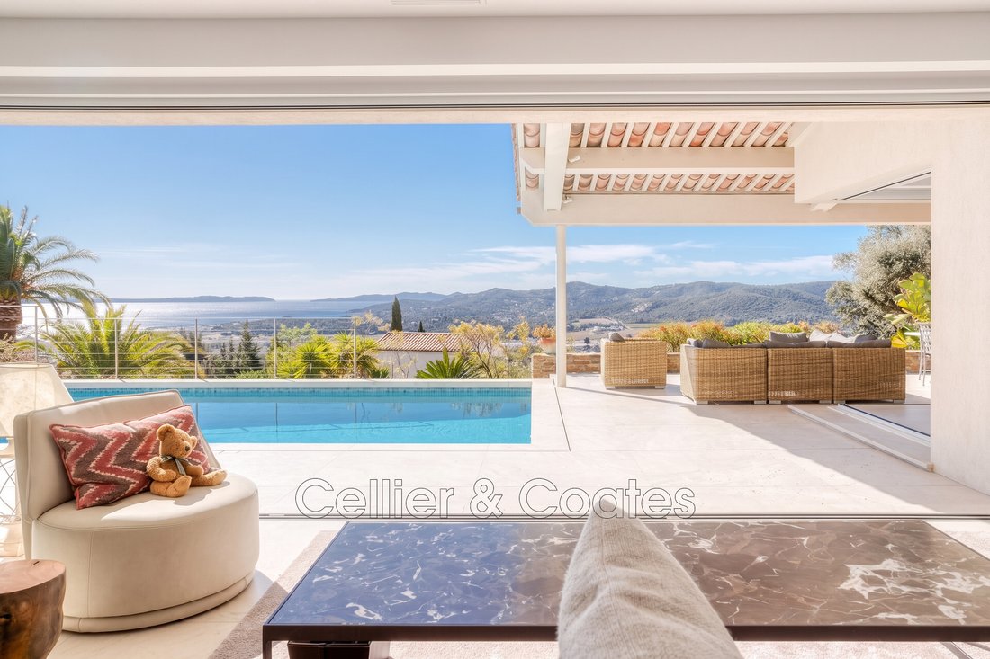 Villa in Nord Est, Bormes-les-Mimosas, France 4 - 18651689