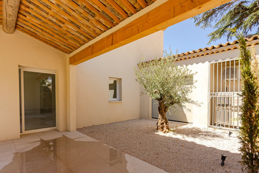 House in Granettes-Jauberte-Sainte Anne, Aix-en-Provence, France 4 - 18807264