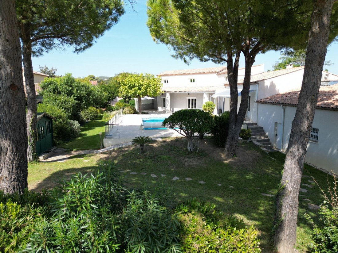 Casa a Poussan, Occitania, Francia 1 - 16947603