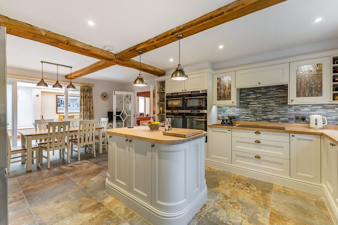 House in Buntingford, England 5 - 18806491