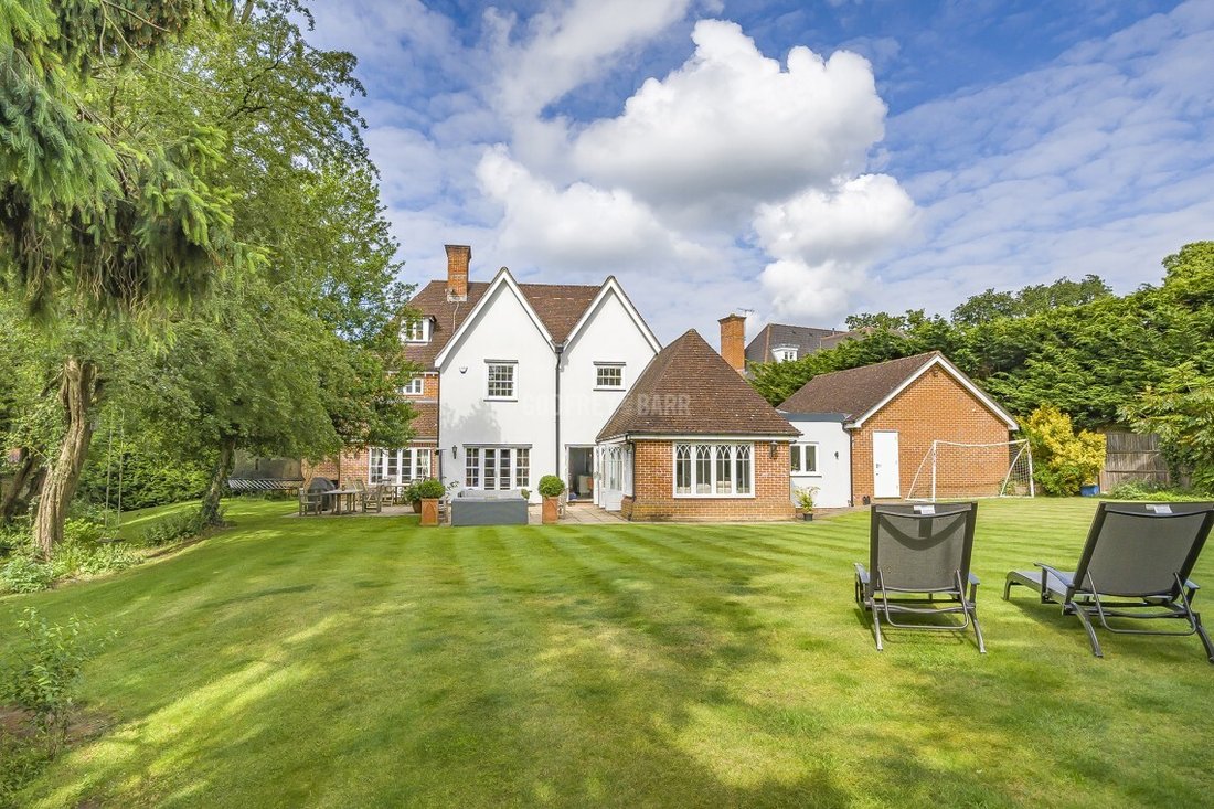House in High Barnet, Barnet, England 3 - 18806532