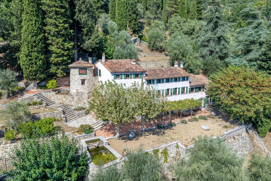 Villa a Grasse, Provenza-Alpi-Costa Azzurra, Francia 1 - 18688397