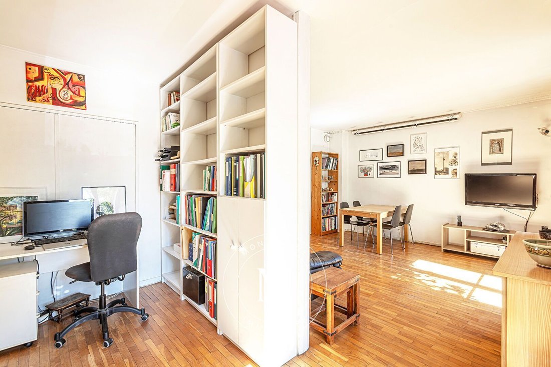 Apartment in Montrouge, Ile-de-France, France 3 - 18808494