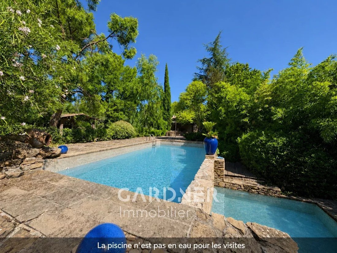 Villa in Centre et Abords, Roquevaire, France 1 - 18807314