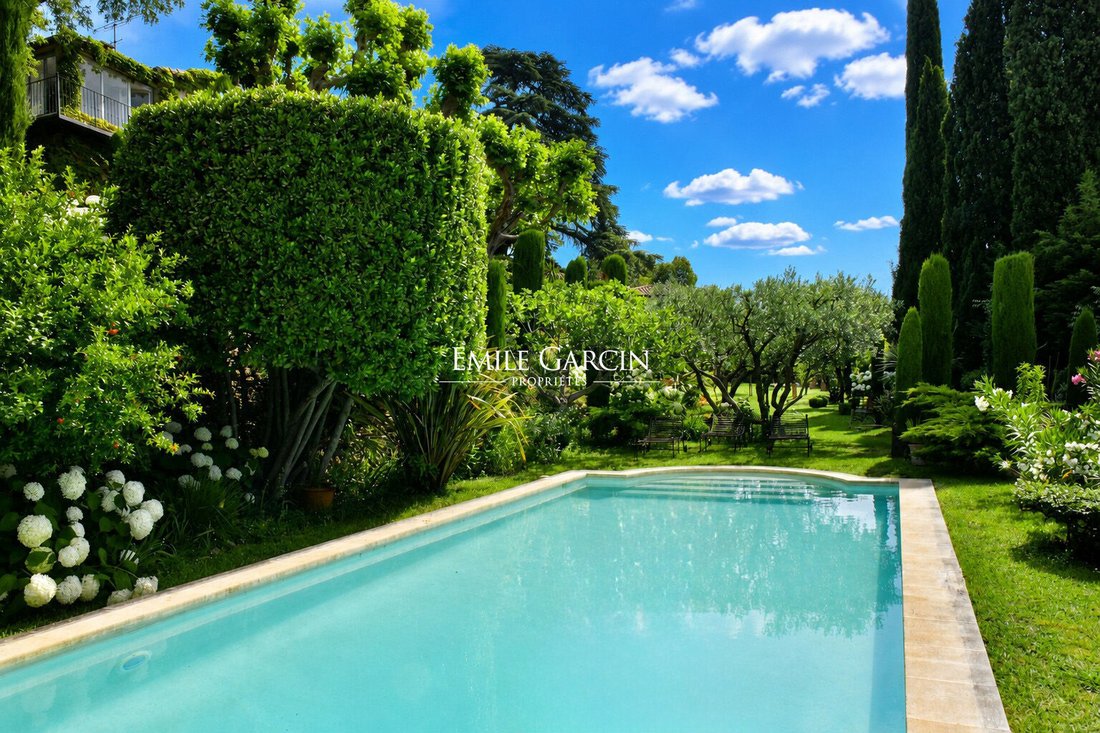 Villa in Mazenod-Bellevue-Saint Donat-Banon, Aix-en-Provence, France 5 - 18807458