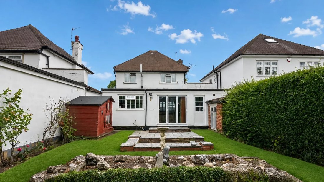 House in Breakspear, Bromley, England 5 - 18808163