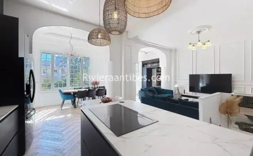 Wohnung in Les Bastides, Antibes, Frankreich 1