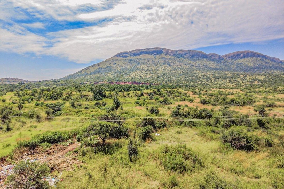 Land in Hartbeespoort, North West, South Africa 2 - 18808304