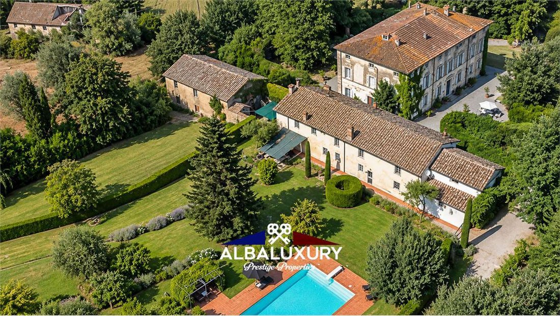 Villa in Compitese, Capannori, Tuscany 2 - 16726189