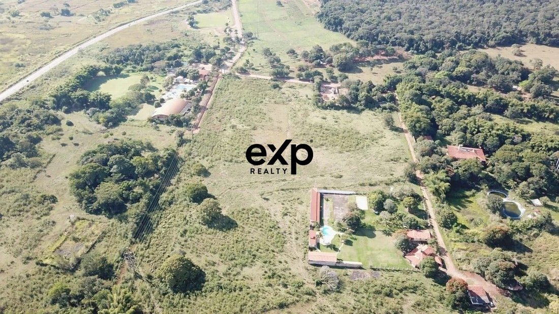 Maisons de campagne à Goiânia, Goiás, Brésil 2 - 18808757