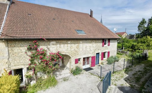 House in Picarreau, Bourgogne – Franche-Comté, France 1