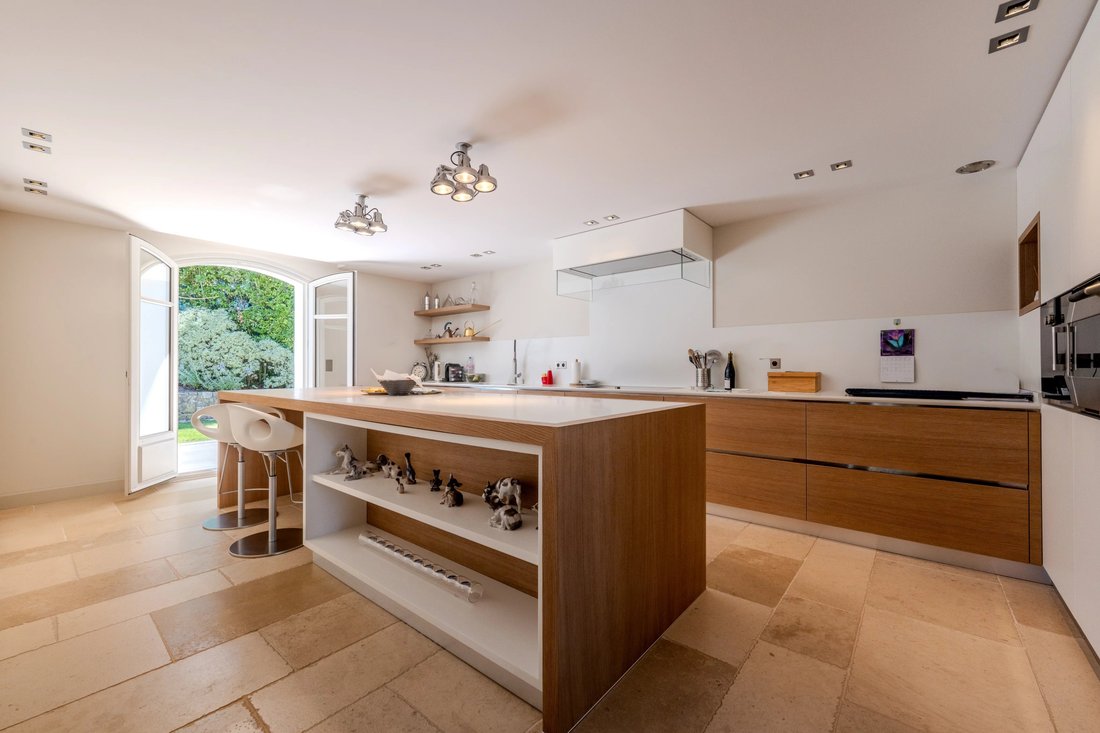 Casa en Mougins, Provenza-Alpes-Costa Azul, Francia 4 - 18806456
