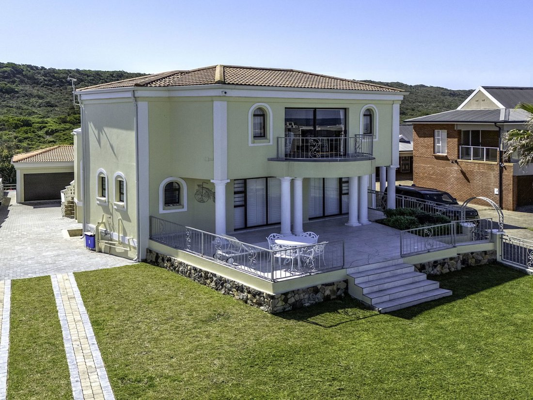 House in Myoli Beach, Western Cape, South Africa 2 - 18807782