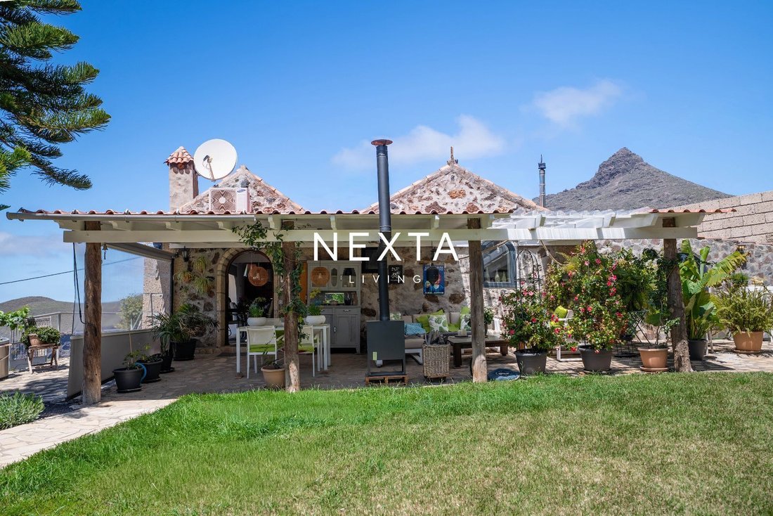 Villa in Los Cristianos, Canary Islands, Spain 3 - 18806516