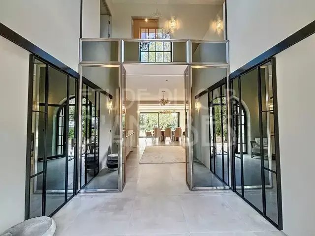 Villa in Antibes, Provence-Alpes-Côte d'Azur, Frankreich 3 - 15617720