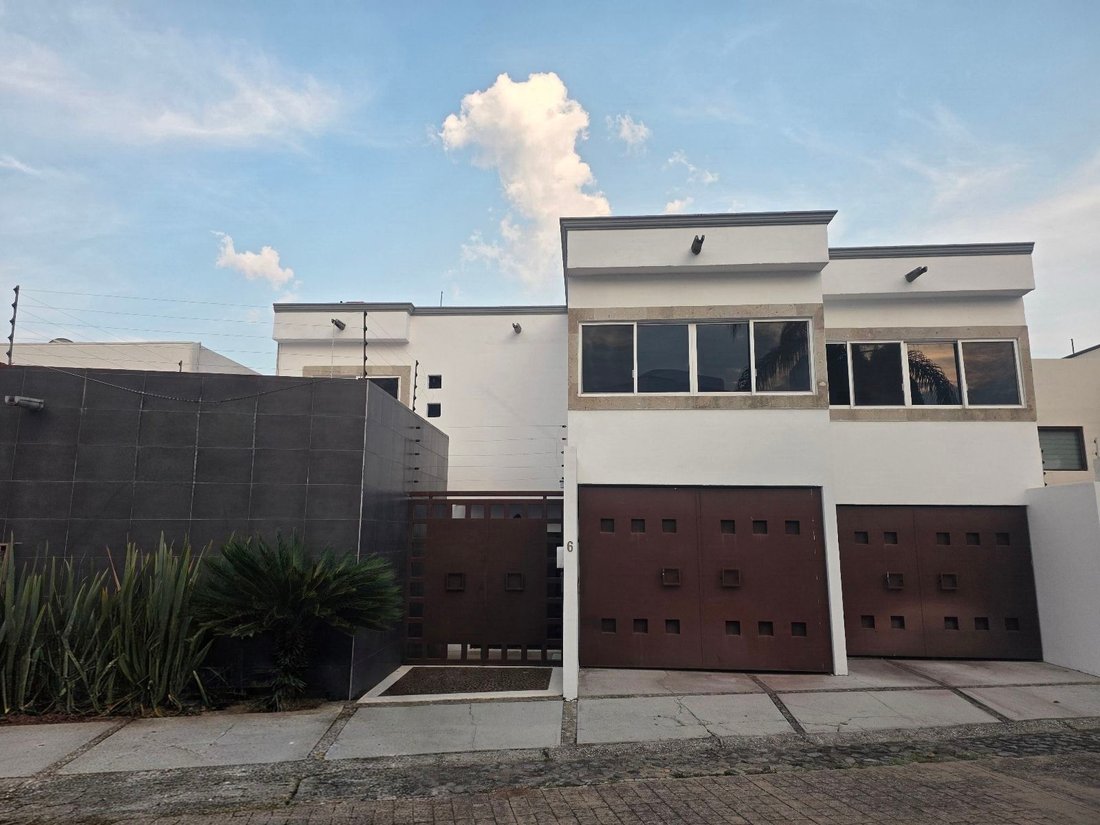 Condo in Cuernavaca, Morelos, Mexico 1 - 18808259