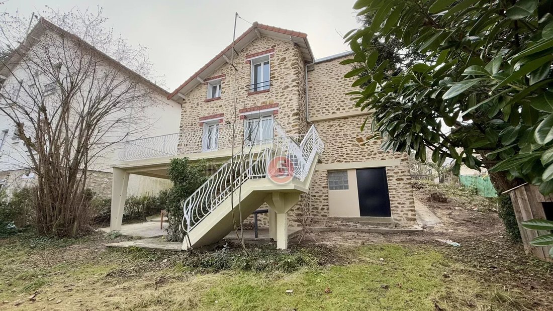 House in Thiers, Le Raincy, France 2 - 18808529