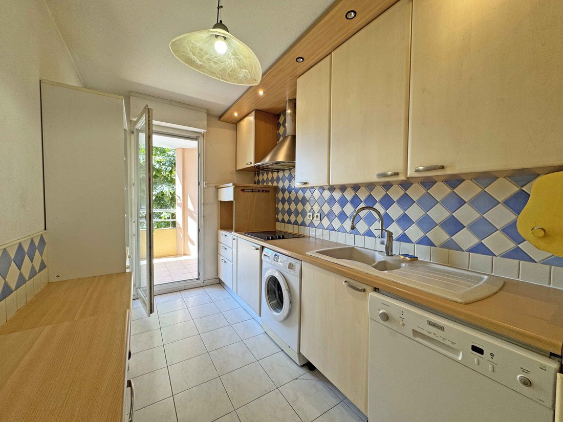 Apartment in Plan de Noves, Vence, France 2 - 18808376