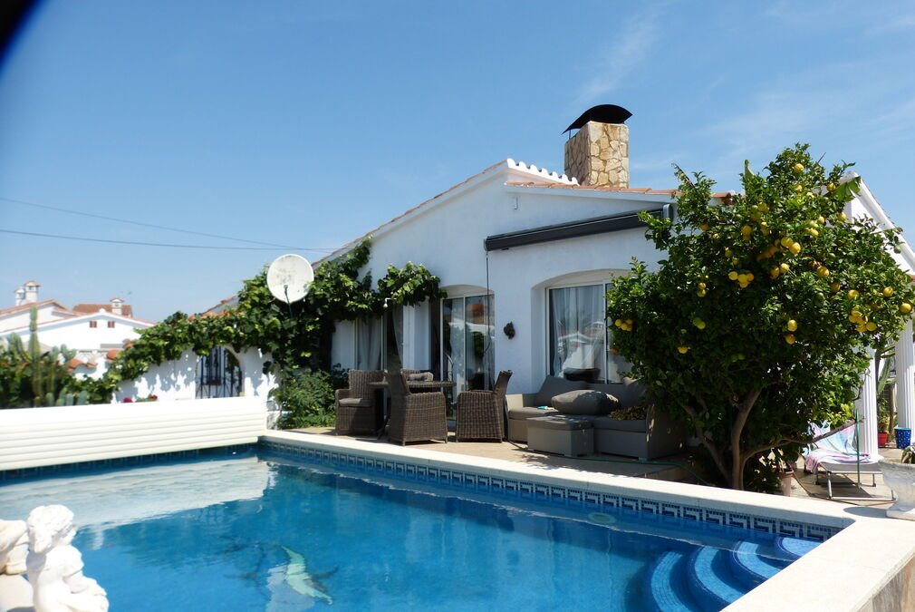 House in Empuriabrava, Catalonia, Spain 1 - 18808465