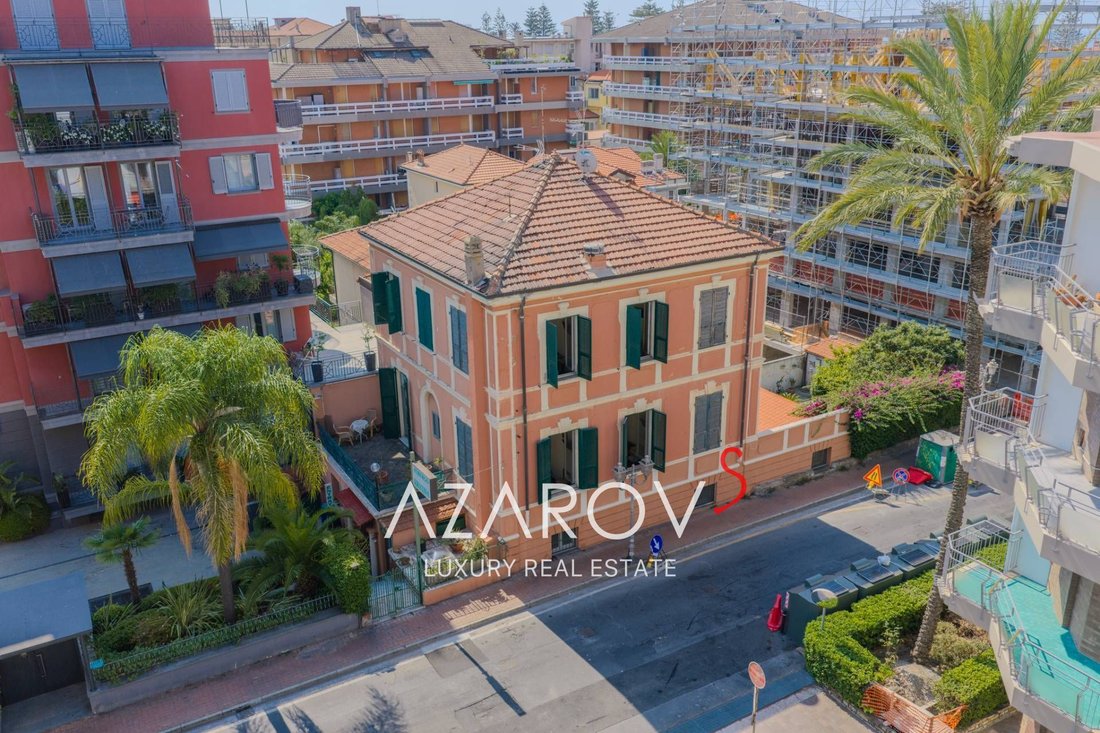 Villa in Bordighera, Liguria, Italy 2 - 18806745