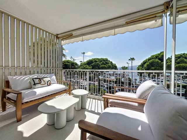 Wohnung in Cannes, Provence-Alpes-Côte d'Azur, Frankreich 1 - 18128050