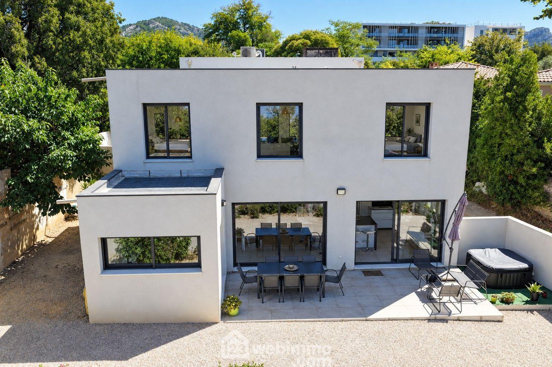 Villa in Mazargues, Marseille, Provence-Alpes-Côte d'Azur 1 - 17730805