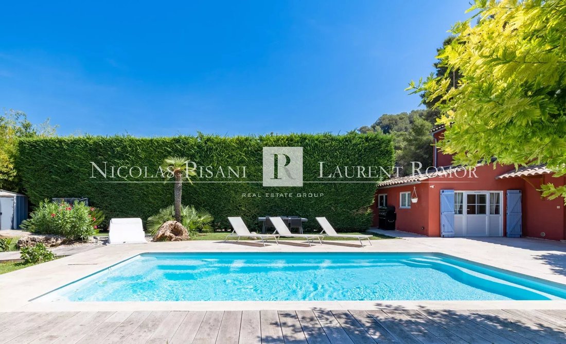Villa in Colomars, Provence-Alpes-Côte d'Azur, France 1 - 18807015