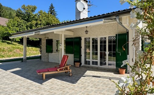 House in Ouest, Gex, France 1