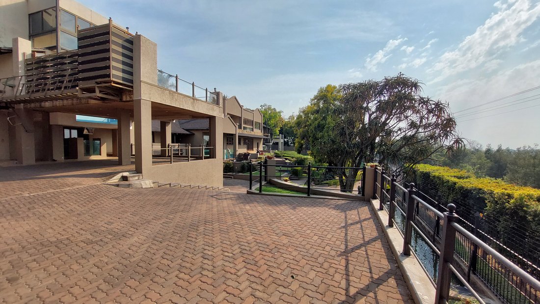 House in Monument Park, Gauteng, South Africa 5 - 18807513