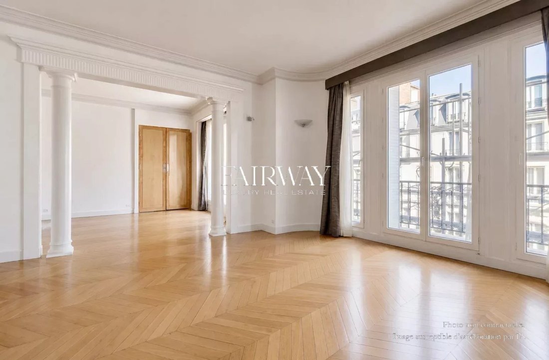 Appartement à Elysées-Madeleine, Paris 8e Arrondissement, Paris 3 - 18806418