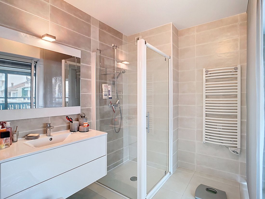 Apartment in Iscles, Saint-Raphaël, France 5 - 18807485