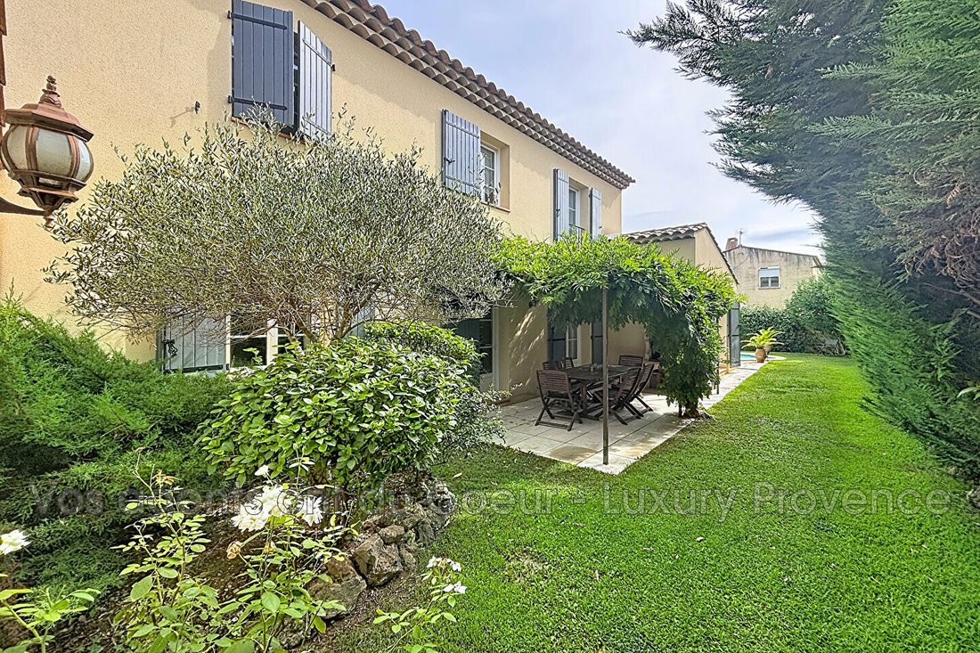 Villa in Vieille Ville-Cativel, Gardanne, France 2 - 18807136