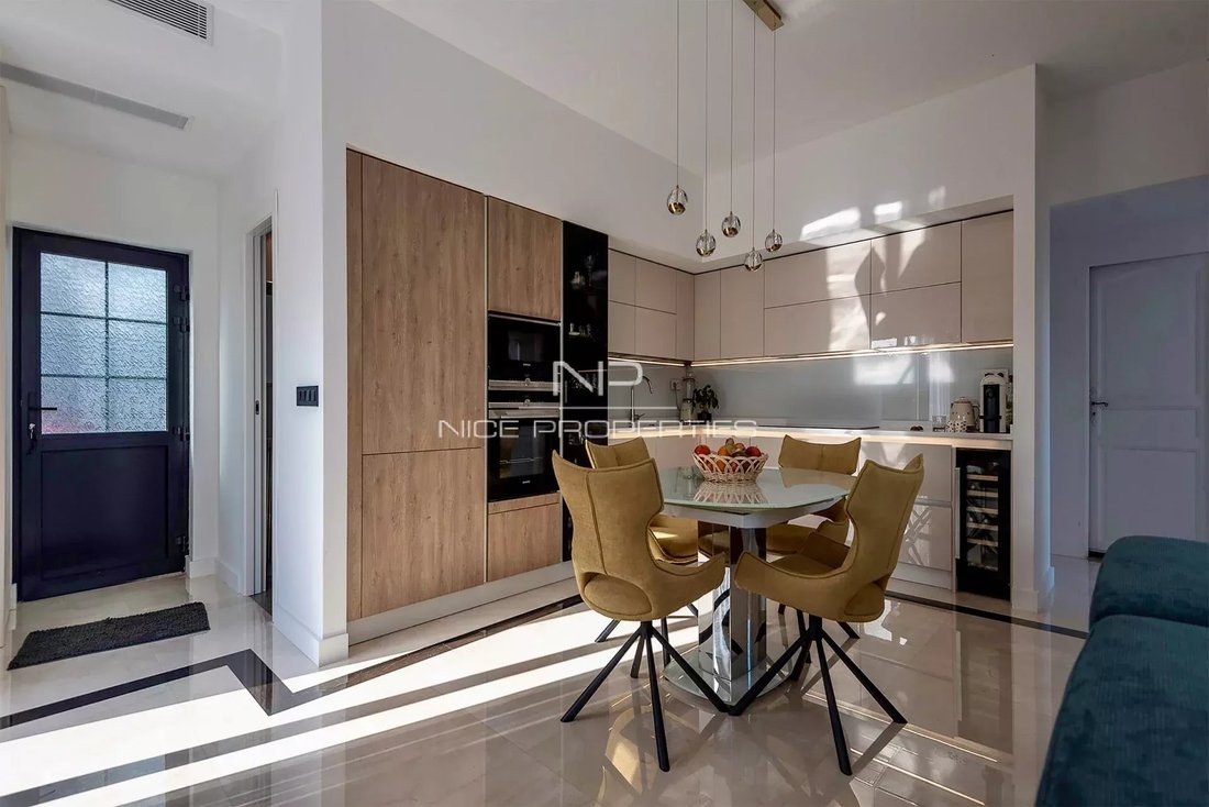 Villa in Nizza, Provence-Alpes-Côte d'Azur, Frankreich 3 - 18808602