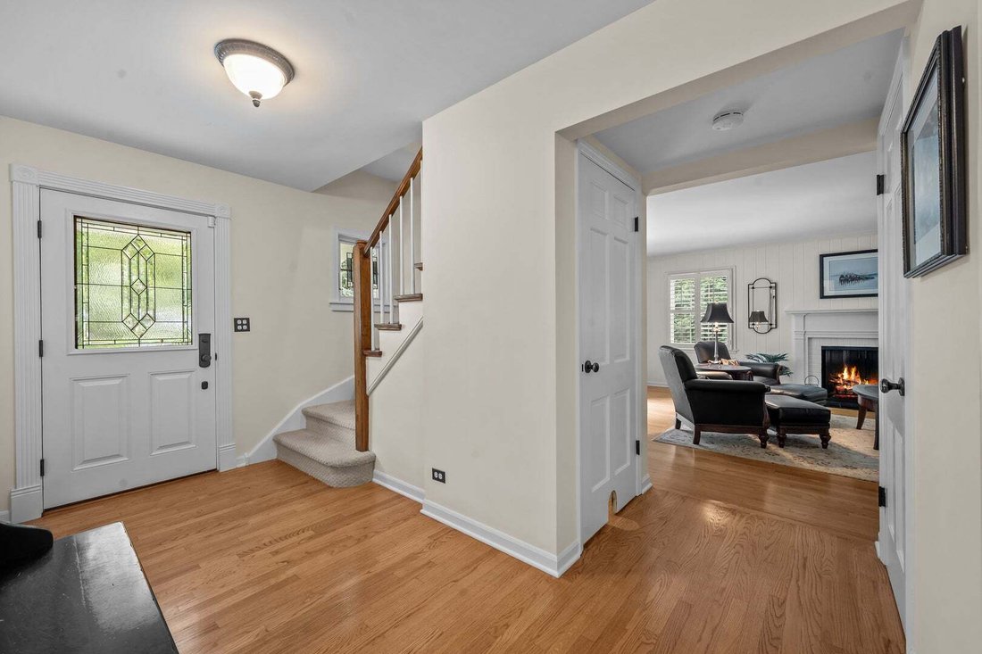 House in Lake Bluff, Illinois, United States 4 - 18808073