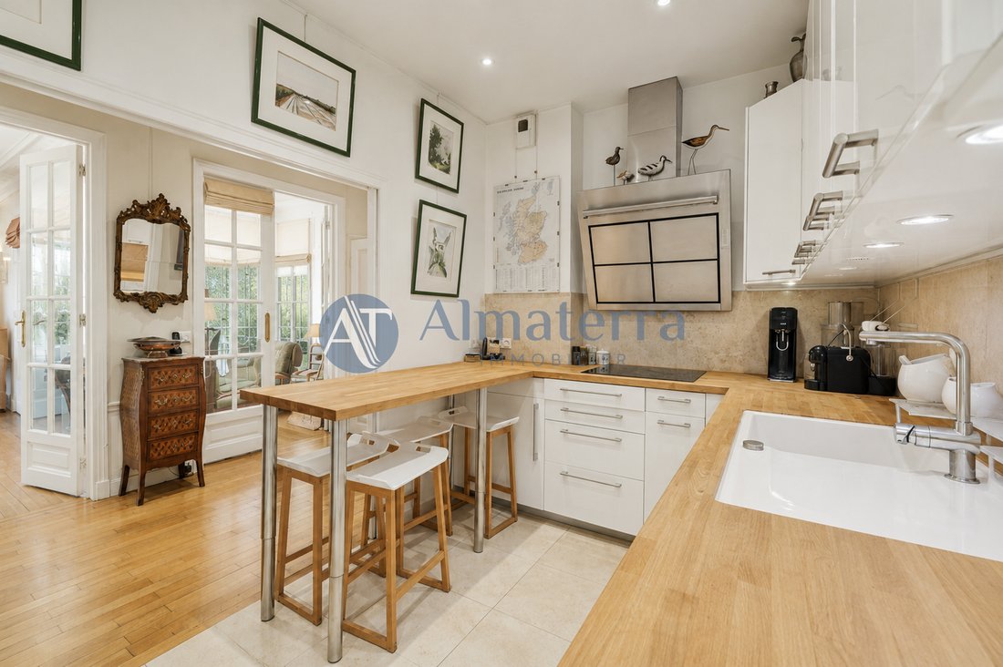 Apartment in Bois de Boulogne, Paris 16e Arrondissement, Paris 4 - 18807189