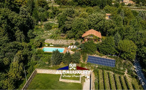 Villa in Montalcino, Tuscany, Italy 1
