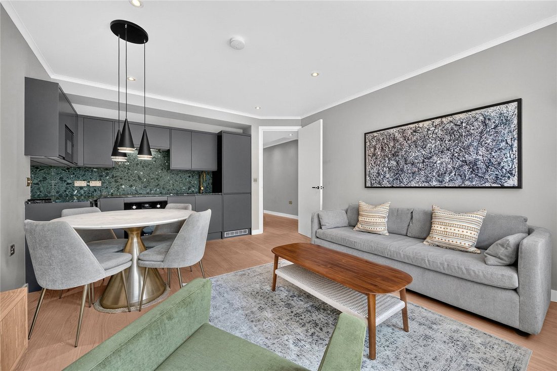 Apartment in Fitzrovia, Camden, England 3 - 18806408